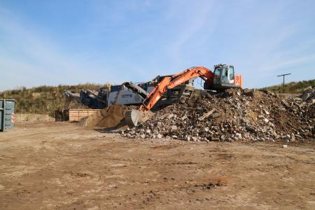 Bild: Besichtigung auf dem A.H.K. -Gel&auml;nde im Aug. 2018