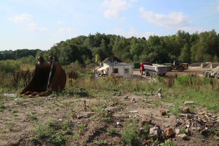 Bild: Besichtigung auf dem A.H.K. -Gel&auml;nde im Aug. 2018